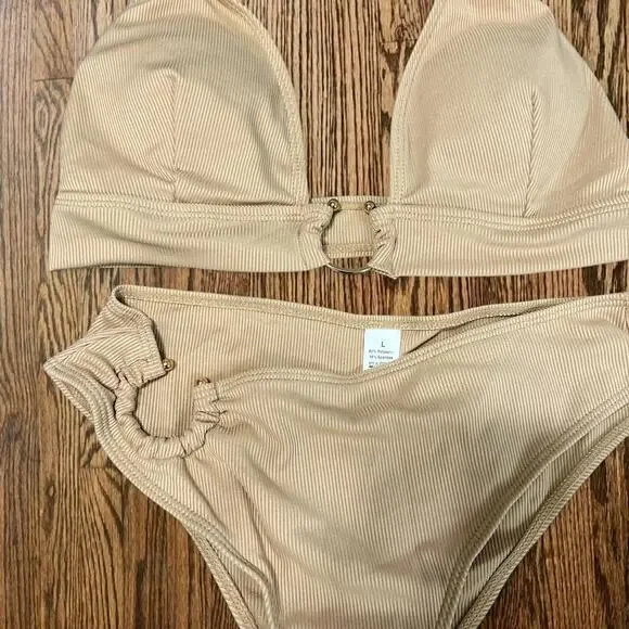 Cream bikini set - Picture 3 of 3